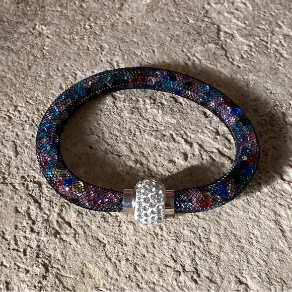 Unique multicoloured crystal bracelet with magnetic clasp - Picture 2 of 5
